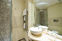 Two-Bedroom Apartment with Terrace - Ripa