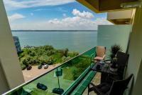 Marc Holiday Moonlight - B&B Mamaia