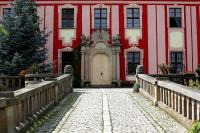 Boutique Pałac Warmątowice Sienkiewiczowskie - Chambres d’hôtes Legnica