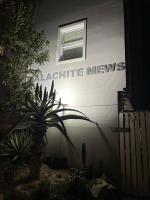 Malachite Mews - Centrally Located Cosy Apartment In Knysna - Chambres d’hôtes Knysna