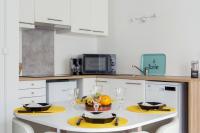 Grand studio confort, Parking - B&B Villeurbanne