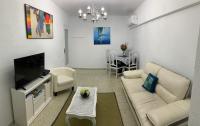 Perfect Space to Relax 3 Bedroom Apartment with Balcony E2EV - B&B