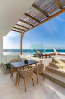 Wave, an Idyllic Seafront Suite - B&B Kokkini Chani
