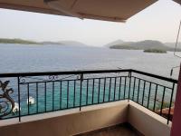 Apartamento de 1 dormitorio con vistas al mar