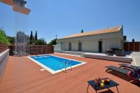 Villa Bratou Ignis Sleeps 6 with Parking - Ferienwohnung Episkopianá