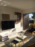 Beautiful Apartment With Gardenlk - Ferienwohnung Cabourg