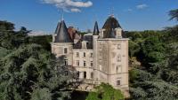 Château de Saint Bonnet les Oules - B&B