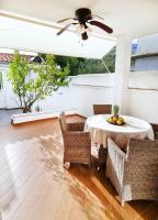 Holiday House Dora - B&B Punat