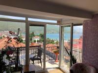 Apartamento com Vista Lago

