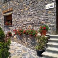 Apartamentos La Glera Biescas - Bed and Breakfast Biescas