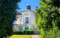 B&B Chinon - 2 Bedroom Stunning Home In Chinon - Bed and Breakfast Chinon