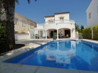 Cap Ras - B&B Empuriabrava