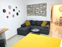 King Studio with Sofa Bed