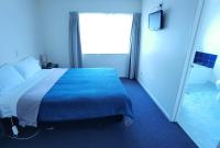 Superior One-Bedroom Suite with Spa Bath with Air Conditioning