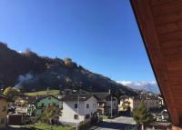 Apartment with Mountain View