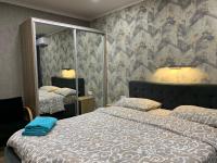 Лучшее расположение- через дорогу от центрального парка! - B&B Chișinău