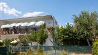 A2 apt near beach w patio parking and grill - Chambres d’hôtes Split