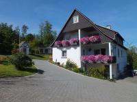 B&B Schmallenberg - Ferienwohnung Hallmann - Bed and Breakfast Schmallenberg