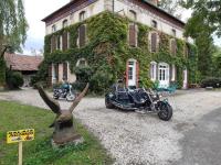 B&B Saint-Bonnet-en-Bresse - LA BELLE D'ANTAN - Bed and Breakfast Saint-Bonnet-en-Bresse