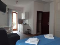 Casa "Paolo e Francesca" Monolocali Studio Apartments - B&B Scilla