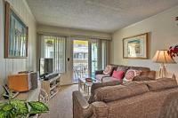 Walk to Beach Isle of Palms Condo with Pool Access! - B&B Isle of Palms