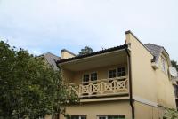 Sunny 2BR with Balcony - 70m2 - 200m Beach - B&B Jūrmala