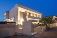 Villa Aurora-Holiday Home APT 2 - Bed and Breakfast