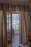 Beachfront & Sunny Apartment Los Gigantes - B&B