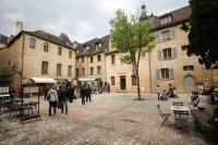 Le Grenier du Chapitre son loft avec les poutres et l'appartement une chambre sans les poutres - Ferienwohnung Sarlat-la-Canéda