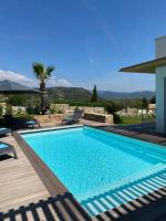Villa Maria 12 pers piscine chauffée 5 min plage en voiture - Chambres d'hôtes Sainte-Lucie de Porto-Vecchio