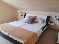 Comfort Two-Bedroom Apartment with Balcony and Sea View