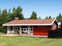 B&B Blåvand - 4 person holiday home in Bl vand - Bed and Breakfast Blåvand