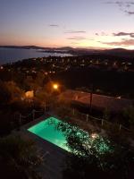 Villa Marcelline - Les Issambres Belle vue mer Golfe de Saint Tropez - Chambres d'hôtes Les Issambres