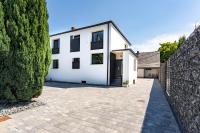 Apartamenty Trzy Rybki - Bed and Breakfast
