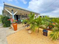 Villa élégante à Bouillante avec piscine privée - B&B