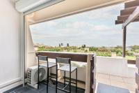 Le Wallis Studio terrasse coursive vue mer Port Nature Village Naturiste - Bed and Breakfast Le Cap d'Agde