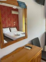 Budget Friendly Studios - B&B Potos