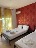 Budget Friendly Studios - B&B Potos