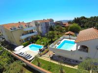 Luxusapartment mit 2 Schlafzimmern und privatem Pool