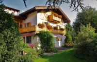 B&B Garmisch-Partenkirchen - Gästehaus Lödermann - Bed and Breakfast Garmisch-Partenkirchen