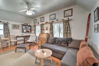 Half-Mi to Trails Rustic Soda Springs Cabin! - B&B