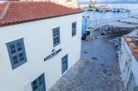 My Crown Suite, Hydra port - Bed and Breakfast