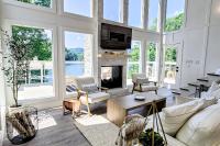 Lakin' It Easy - B&B