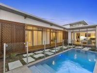 B&B Casuarina - Beachfront Eclipse with Pool - Bed and Breakfast Casuarina