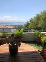 Bel appartement au calme vue imprenable parking privé gratuit lit 160x200 - Chambres d'hôtes La Ciotat