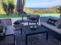 Villa AZURA, vue panoramique et proche mer à Santa Giulia, piscine chauffée - Chambres d'hôtes Porto-Vecchio