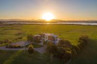 Appleby House & Rabbit Island Huts - B&B Mapua