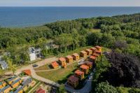Domki przy plaży Owocowy Ogród - Bed and Breakfast Rewal