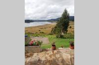 El Cascajal: Amazing lake view. Vista al lago - B&B