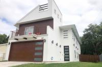 6 BR Big Dallas Home w HOT TUB , FIRE PIT & Basketballhoop - B&B Dallas